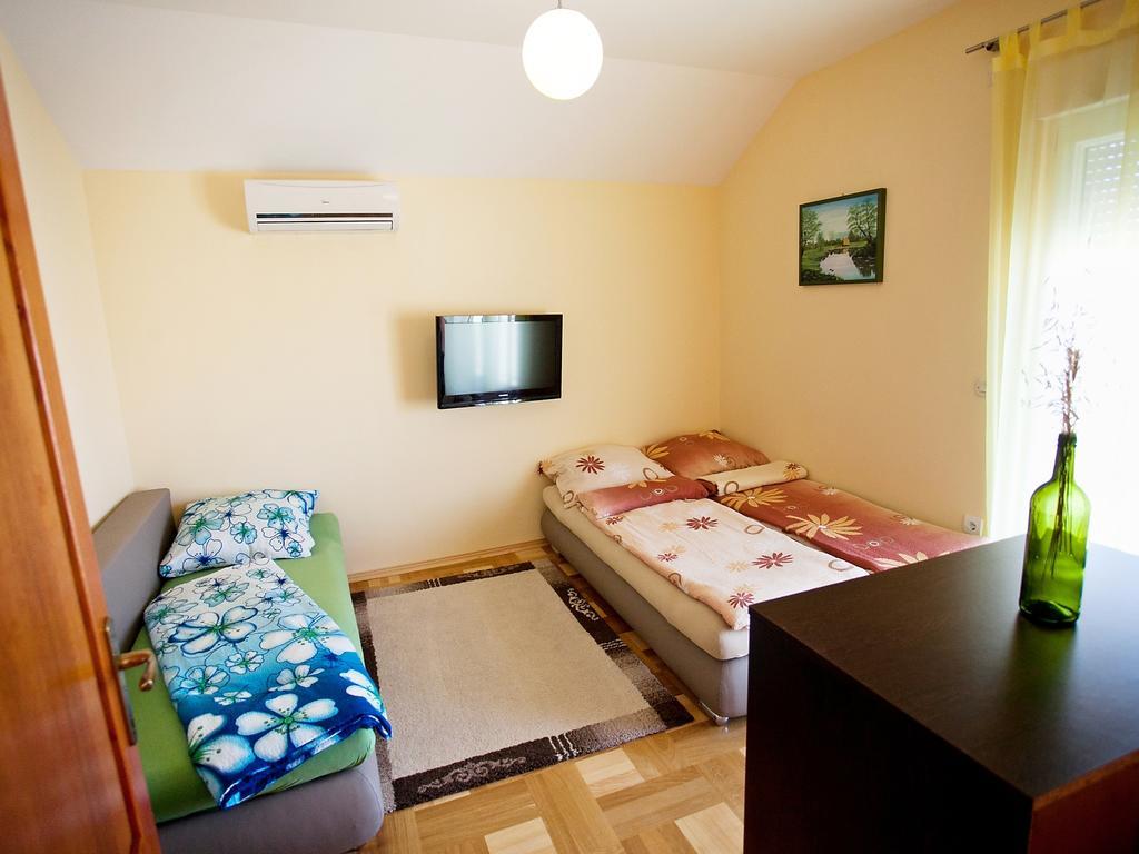 Apartment Zadar Diklo Borik Vir Chambre photo
