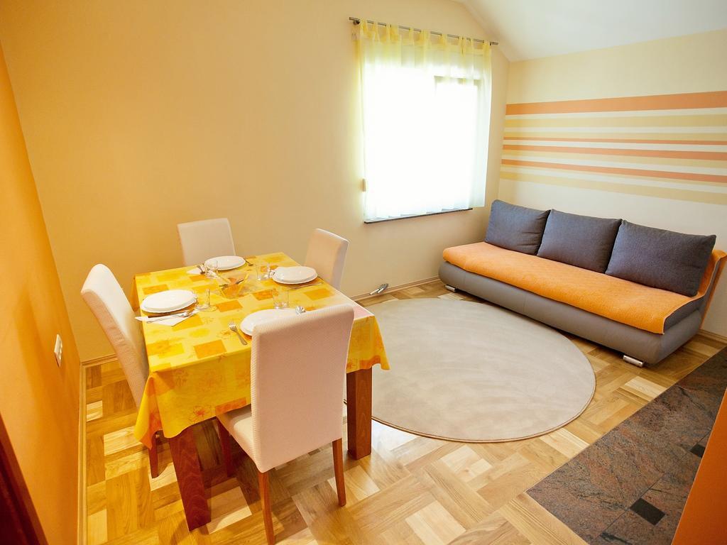 Apartment Zadar Diklo Borik Vir Chambre photo